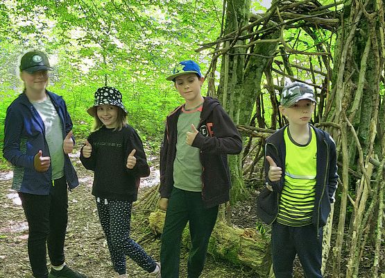 Wycieczka klasy 3a grafika