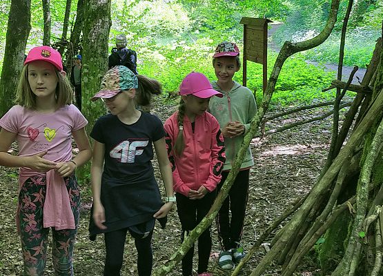 Wycieczka klasy 3a grafika