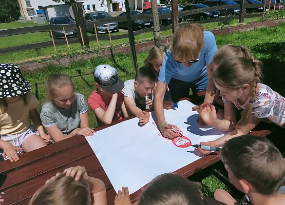 Wycieczka klasy 3a grafika