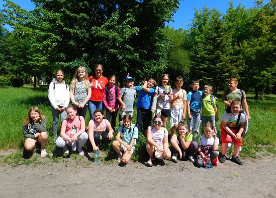 Klasa 3b w  Jumping Park Trampolin w Lęborku grafika