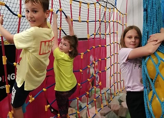 Klasa 3b w  Jumping Park Trampolin w Lęborku grafika