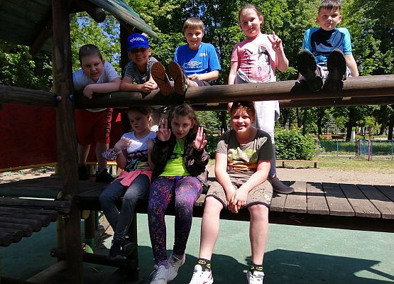 Klasa 3b w  Jumping Park Trampolin w Lęborku grafika