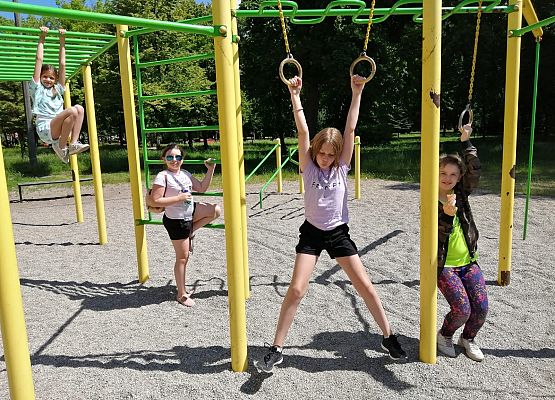 Klasa 3b w  Jumping Park Trampolin w Lęborku grafika