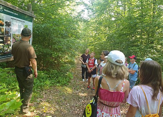 Lekcja przyrody kl. 4a w Uroczysku Drętowo grafika