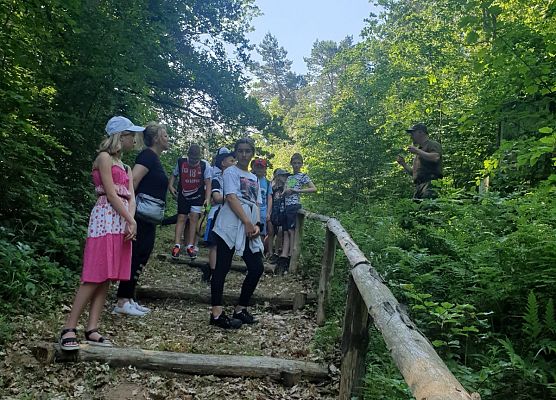 Lekcja przyrody kl. 4a w Uroczysku Drętowo grafika