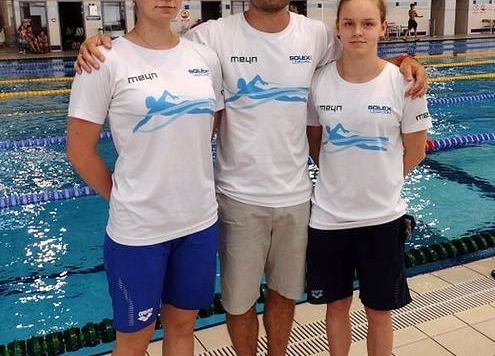 Hania Walkusz w czołówce delfinistek w kraju grafika