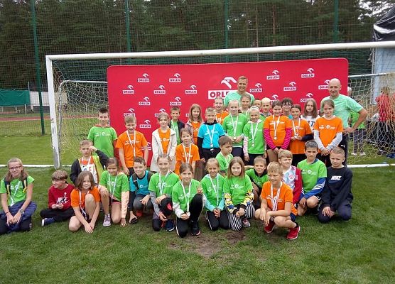 Z podwórka na bieżnię grafika