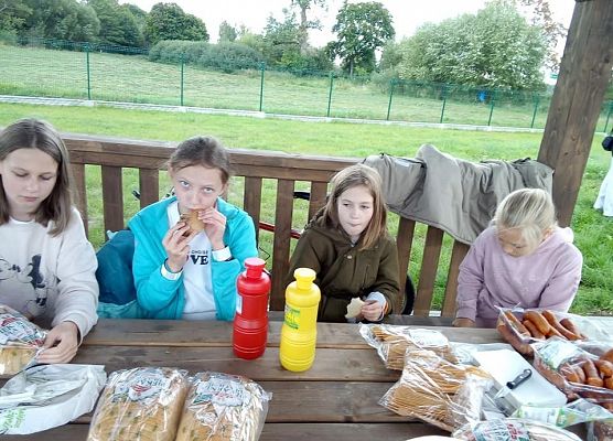 4c na rajdzie rowerowym grafika