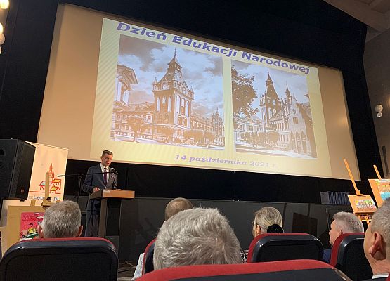 Z okazji Dnia Edukacji Narodowej grafika