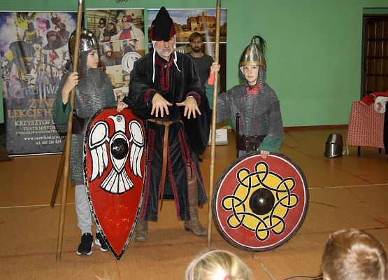 Żywa lekcja historii grafika