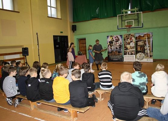 Żywa lekcja historii grafika