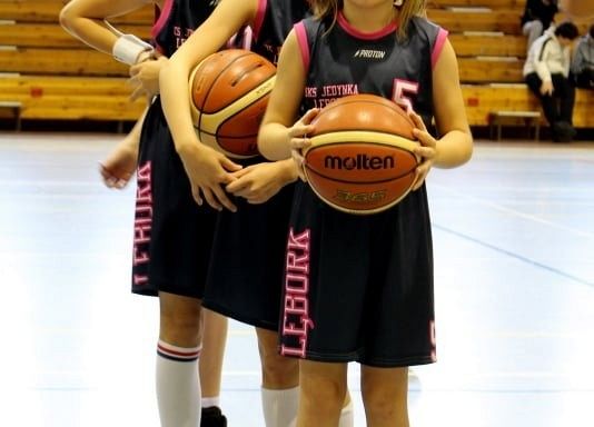 Koszykarskie zmagania grafika