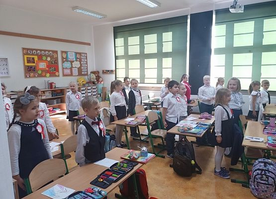 Narodowe Święto Niepodległości uczciliśmy śpiewem grafika