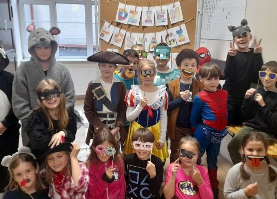 Kolorowo i bajkowo grafika