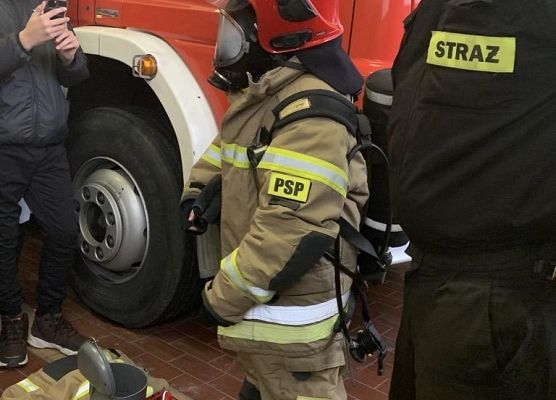 Kolejne klasy z wizytą w siedzibie Straży Pożarnej grafika