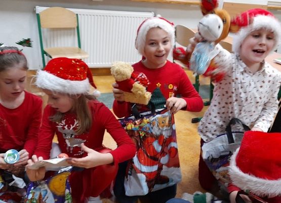 Mikołajki w naszej szkole grafika