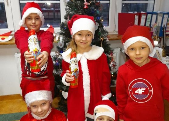 Mikołajki w naszej szkole grafika