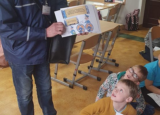 Ludzie listy piszą grafika