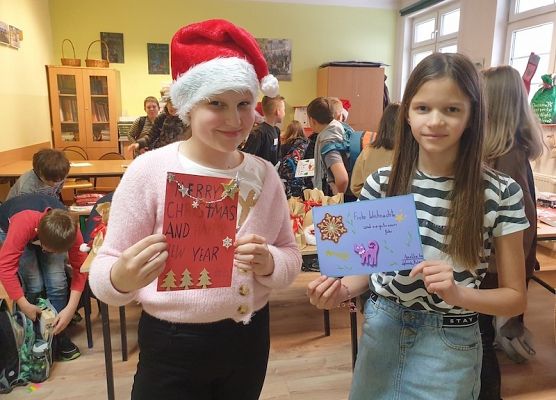 Merry Christmas, Frohe Weihnachten, Feliz Navidad, . świąteczne życzenia Erasmus+ grafika