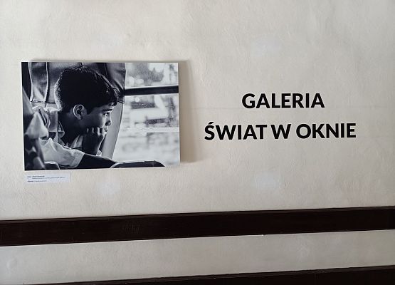 Galeria „Świat w oknie” grafika