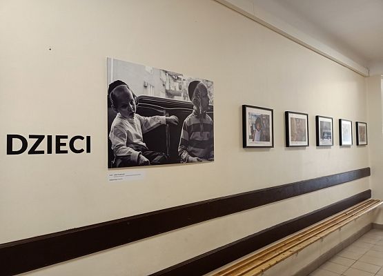 Galeria „Świat w oknie” grafika