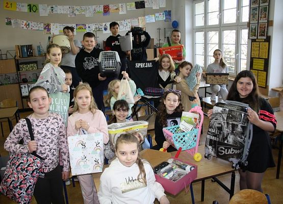 Dzień bez plecaka grafika