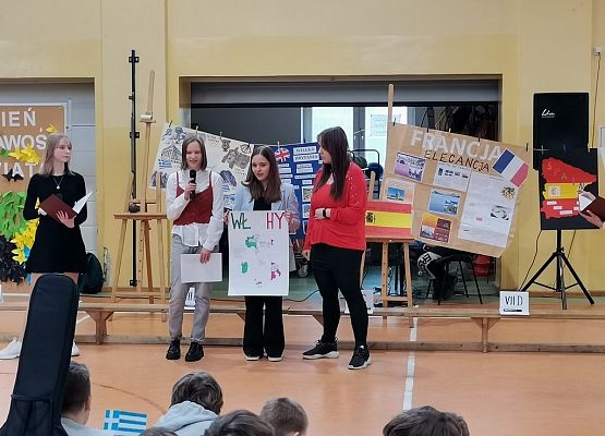 Dzień ciekawości świata grafika