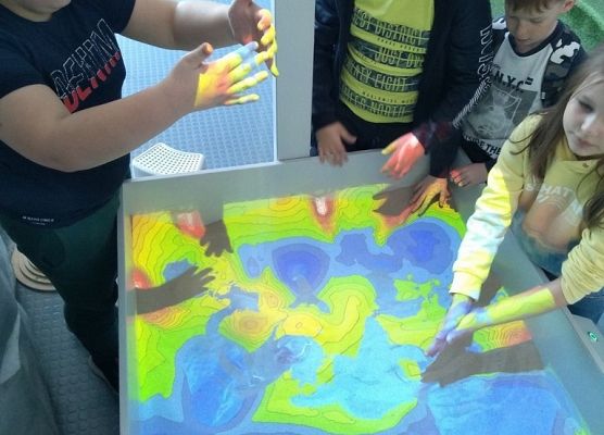 Wizyta w „Experymencie” grafika