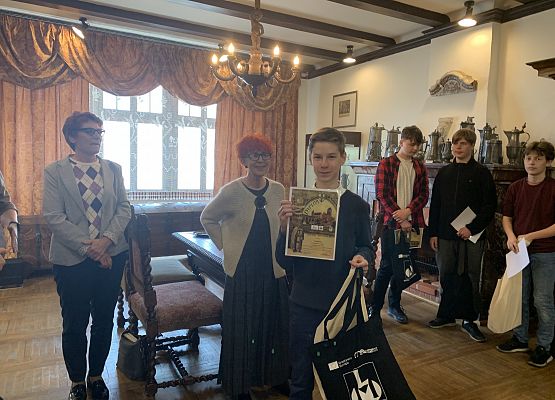 Konkurs wiedzy o zamkach gotyckich grafika