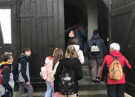 VIIa na wycieczce grafika