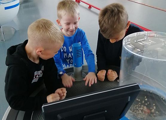 Wycieczka do Centrum Nauki Experyment w Gdyni grafika