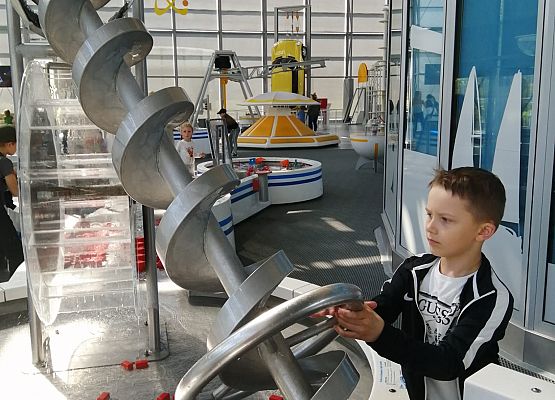 Wycieczka do Centrum Nauki Experyment w Gdyni grafika