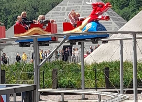 Wycieczka klasy 1D do Parku Ewolucji grafika