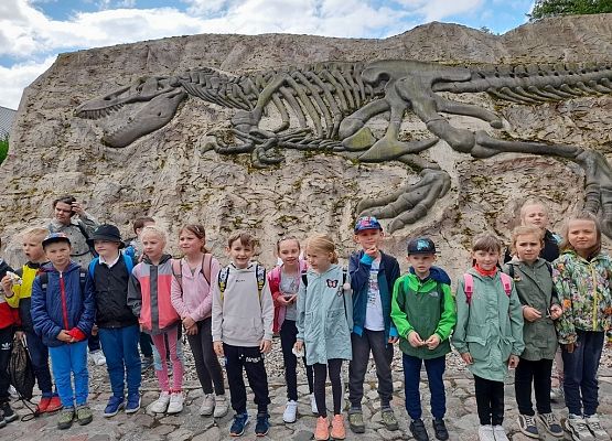 Wycieczka klasy 1D do Parku Ewolucji grafika