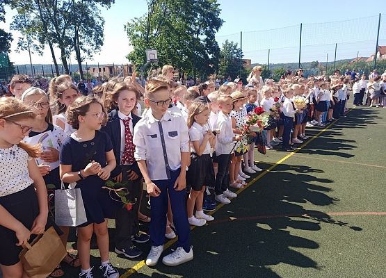 Zakończenie roku szkolnego 2021/2022 grafika