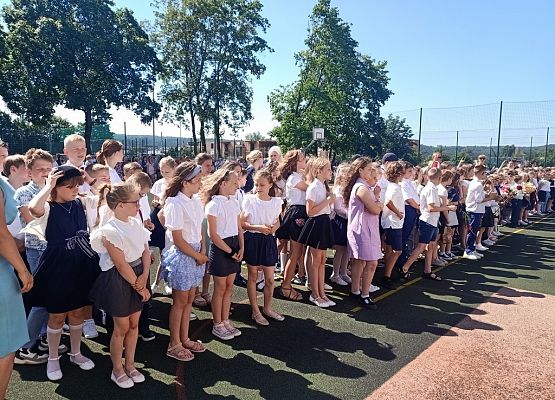 Zakończenie roku szkolnego 2021/2022 grafika