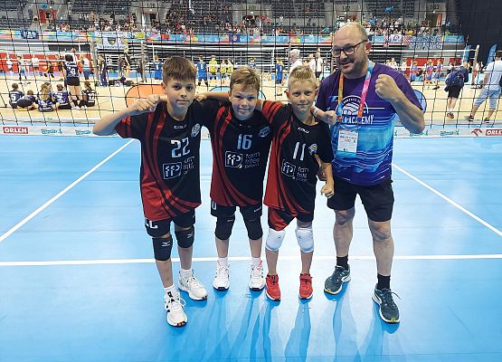 Wicemistrzowie Polski w mini siatkówce chłopców grafika