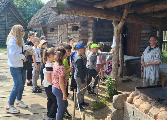 Śladami średniowiecznych ludów grafika