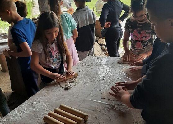 Śladami średniowiecznych ludów grafika