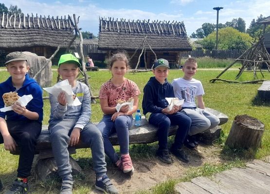 Śladami średniowiecznych ludów grafika