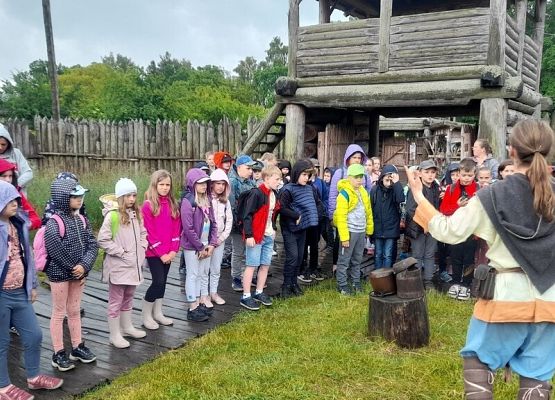 Śladami średniowiecznych ludów grafika