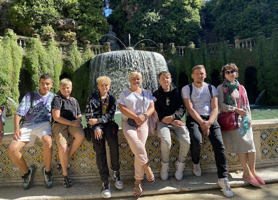 Erasmus + na kolejnym spotkaniu projektu S.H.A.R.K.S w Rzymie    grafika