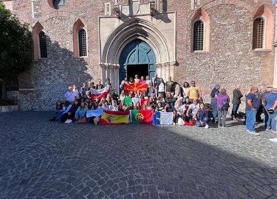 Erasmus + na kolejnym spotkaniu projektu S.H.A.R.K.S w Rzymie    grafika