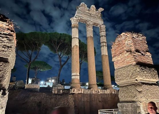 Erasmus + na kolejnym spotkaniu projektu S.H.A.R.K.S w Rzymie    grafika