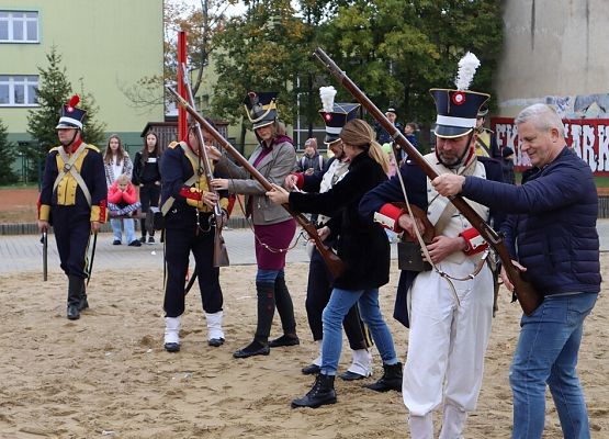 Lekcja historii z Wybickim – piknik urodzinowy grafika