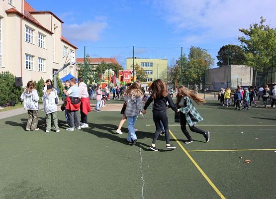 Lekcja historii z Wybickim – piknik urodzinowy grafika