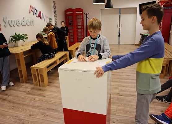 Wybory do Samorządu Uczniowskiego grafika