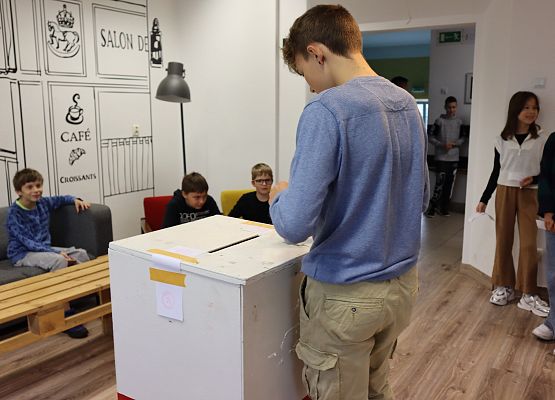 Wybory do Samorządu Uczniowskiego grafika