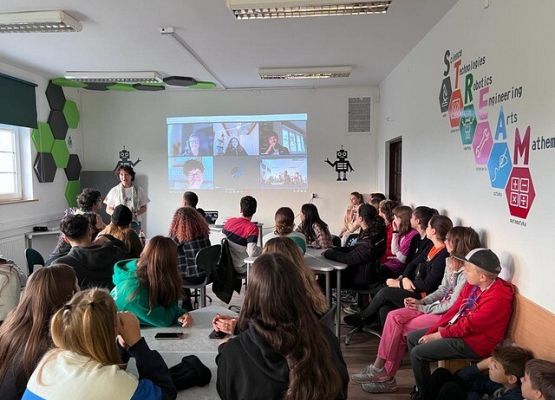 Spotkanie z uczniami „gdyńskiej trójki” grafika