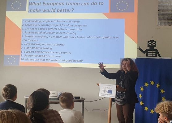 Aktywny tydzień z projektem Erasmus+ grafika